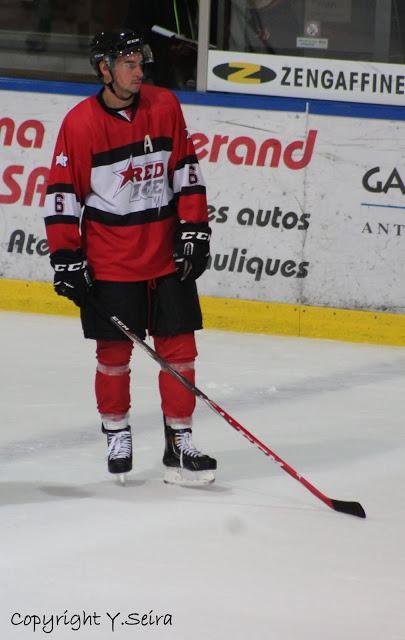Photo hockey reportage Visp déjoue le Red Ice