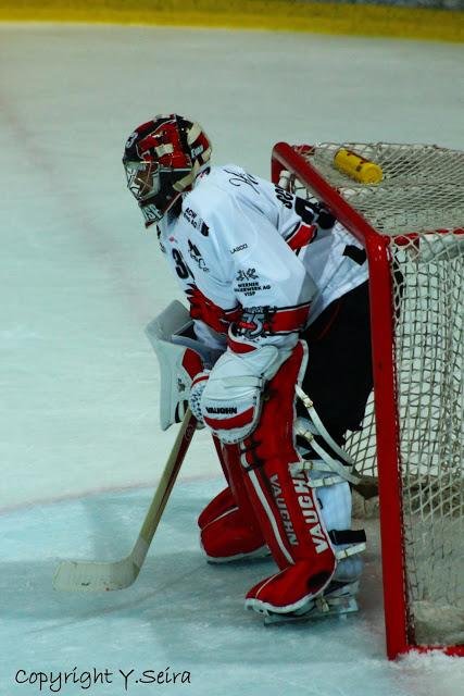 Photo hockey reportage Visp déjoue le Red Ice
