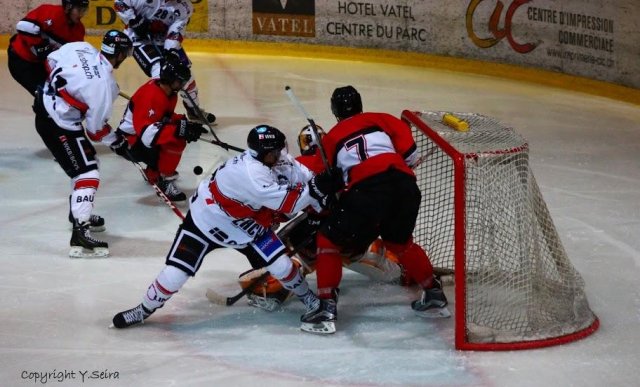 Photo hockey reportage Visp déjoue le Red Ice