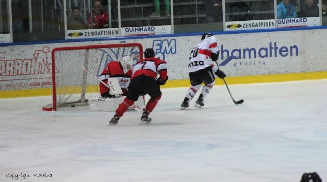 Photo hockey reportage Visp déjoue le Red Ice