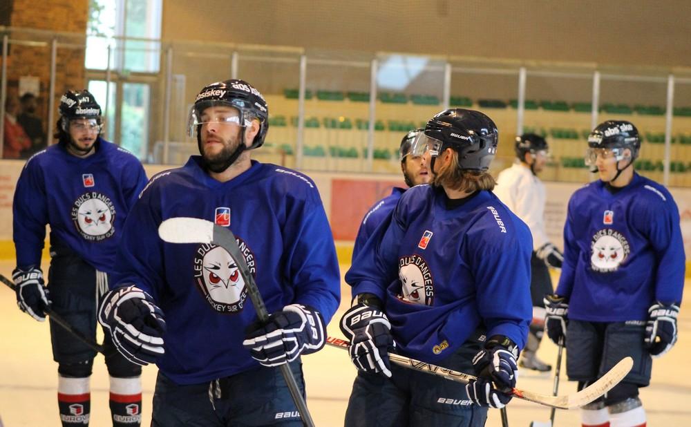 Les Ducs d'Angers retrouvent la glace — Reportage
