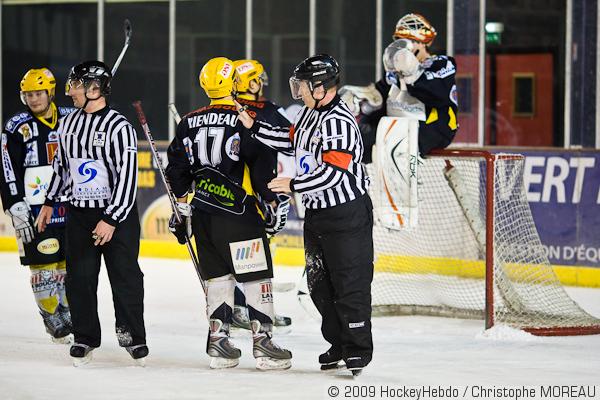 Strasbourg  5 - 2 Neuilly/Marne