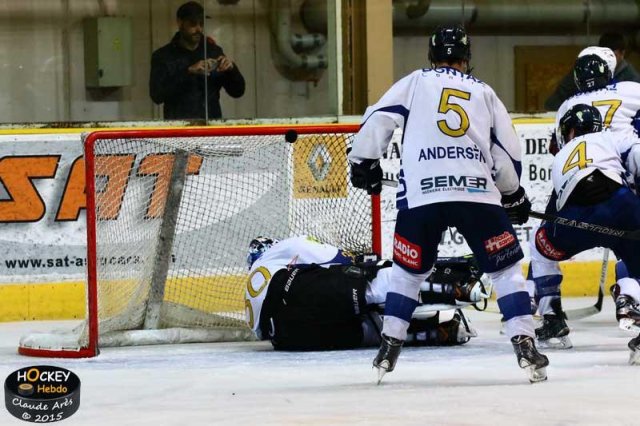 Photo hockey match France U20 - Chamonix  le 25/08/2015