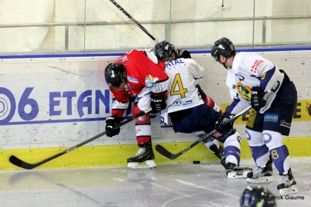 Photo hockey reportage Briançon en tête de la Riviera Cup