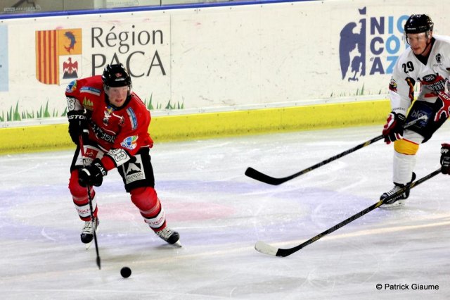 Photo hockey reportage Briançon de justesse contre Nice