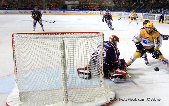 Grenoble  3 - 4 Strasbourg 