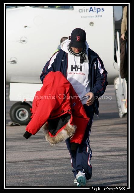 Photo hockey reportage Conti Cup : Arrivée des Foxes de Bolzano