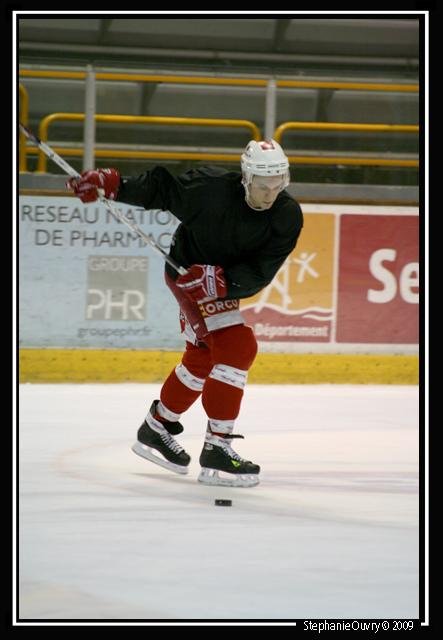 Photo hockey reportage Conti Cup : Premiers coups de patins