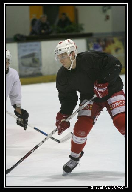 Photo hockey reportage Conti Cup : Premiers coups de patins