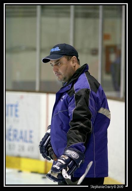 Photo hockey reportage Conti Cup : Premiers coups de patins