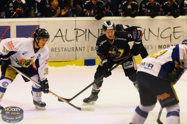 Photo hockey match Morzine-Avoriaz - Chamonix  le 17/10/2015