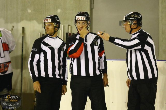 Photo hockey reportage U22 : Samoens, patinoire inaugurée et victoire du HC 74