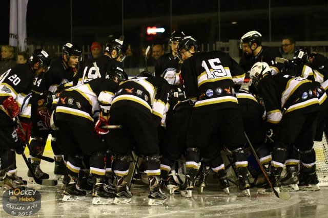 Photo hockey reportage U22 : Samoens, patinoire inaugurée et victoire du HC 74