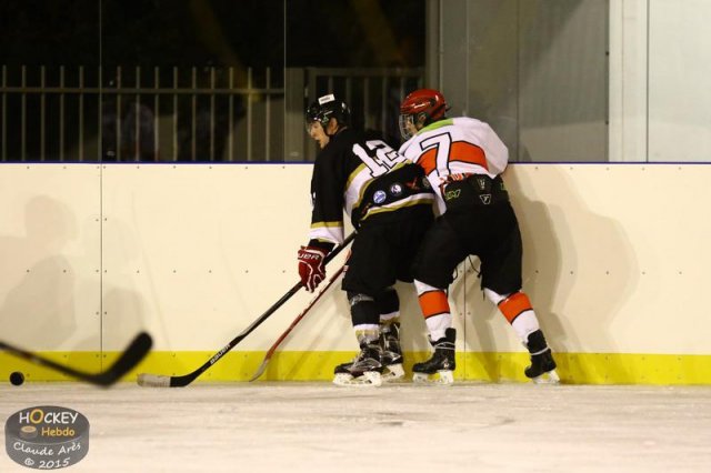 Photo hockey reportage U22 : Samoens, patinoire inaugurée et victoire du HC 74