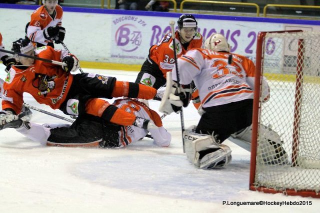 Photo hockey reportage Continental Cup J1 Match 1 : Soligorsk tranquillement