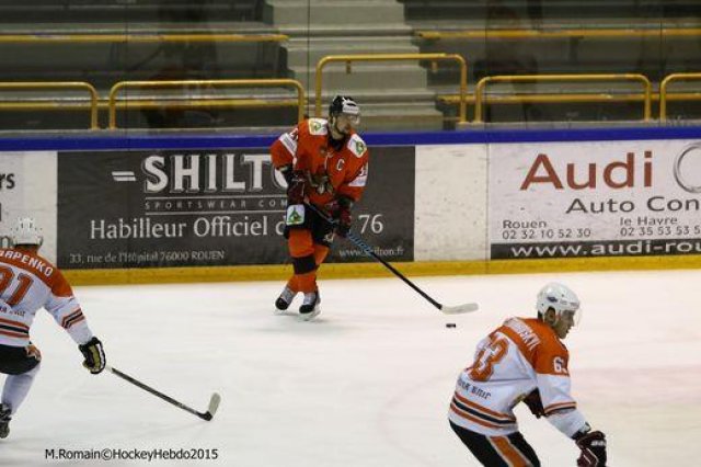 Photo hockey reportage Continental Cup J1 Match 1 : Soligorsk tranquillement