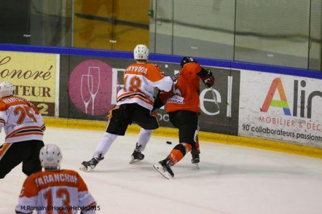 Photo hockey reportage Continental Cup J1 Match 1 : Soligorsk tranquillement