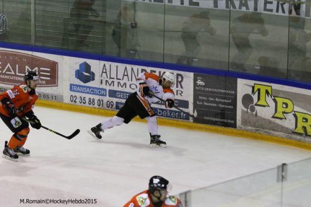 Photo hockey reportage Continental Cup J1 Match 1 : Soligorsk tranquillement