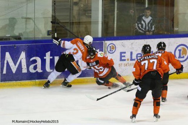 Photo hockey reportage Continental Cup J1 Match 1 : Soligorsk tranquillement