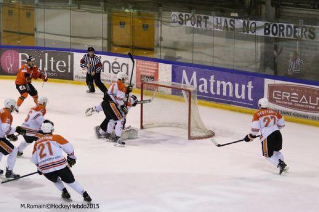 Photo hockey reportage Continental Cup J1 Match 1 : Soligorsk tranquillement