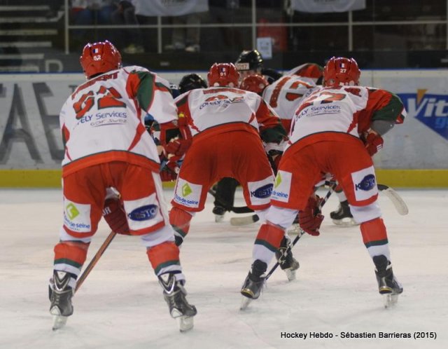 Photo hockey match Tours  - Courbevoie  le 21/11/2015