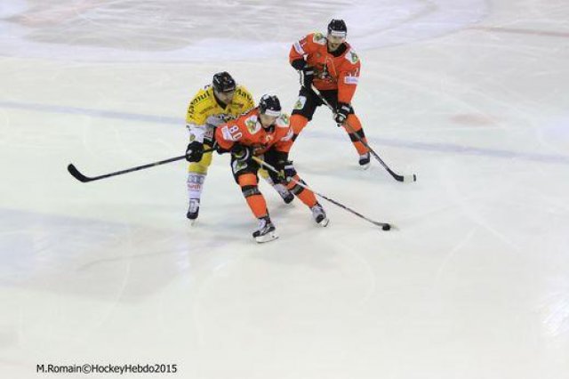 Photo hockey reportage Continental Cup J3 Match 6 : Victoire et qualification.