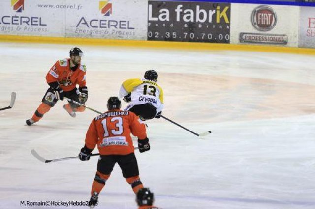 Photo hockey reportage Continental Cup J3 Match 6 : Victoire et qualification.