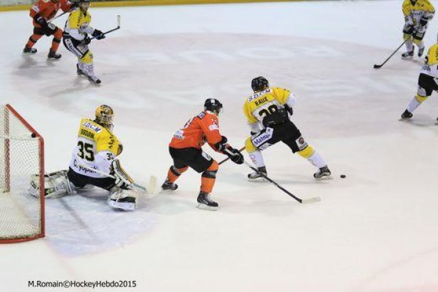 Photo hockey reportage Continental Cup J3 Match 6 : Victoire et qualification.