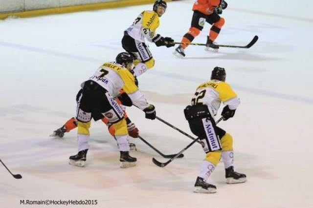 Photo hockey reportage Continental Cup J3 Match 6 : Victoire et qualification.