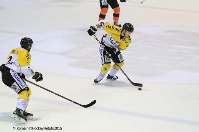 Photo hockey reportage Continental Cup J3 Match 6 : Victoire et qualification.
