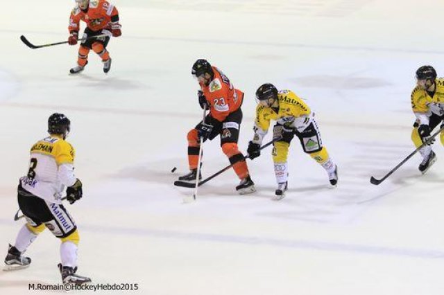 Photo hockey reportage Continental Cup J3 Match 6 : Victoire et qualification.