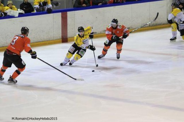 Photo hockey reportage Continental Cup J3 Match 6 : Victoire et qualification.