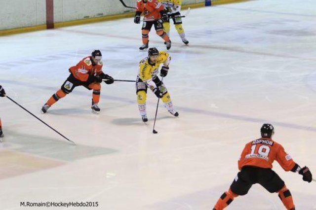 Photo hockey reportage Continental Cup J3 Match 6 : Victoire et qualification.