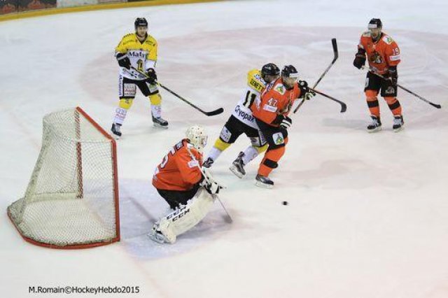 Photo hockey reportage Continental Cup J3 Match 6 : Victoire et qualification.
