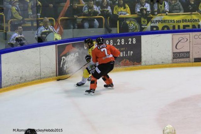 Photo hockey reportage Continental Cup J3 Match 6 : Victoire et qualification.