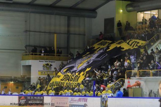Photo hockey reportage Continental Cup J3 Match 6 : Victoire et qualification.