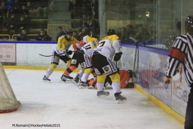 Photo hockey reportage Continental Cup J3 Match 6 : Victoire et qualification.