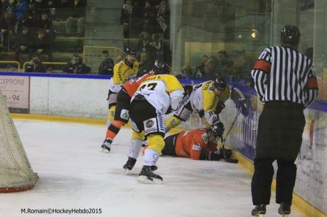 Photo hockey reportage Continental Cup J3 Match 6 : Victoire et qualification.