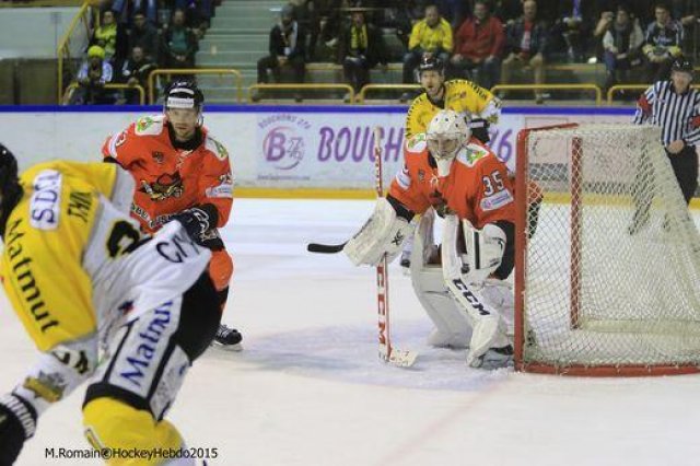 Photo hockey reportage Continental Cup J3 Match 6 : Victoire et qualification.