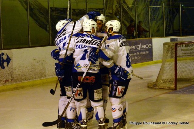 Photo hockey match Courbevoie  - Courchevel-Méribel-Pralognan le 28/11/2015