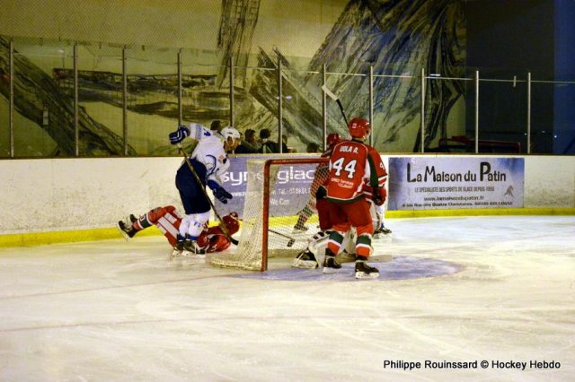 Photo hockey match Courbevoie  - Courchevel-Méribel-Pralognan le 28/11/2015