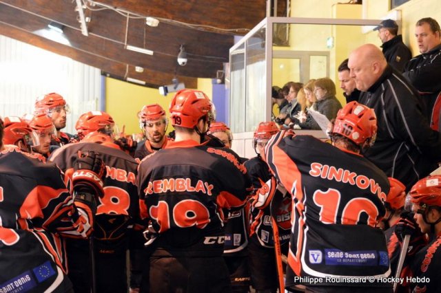 Photo hockey match Neuilly/Marne - Courbevoie  le 05/12/2015