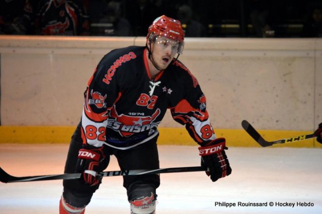 Photo hockey match Neuilly/Marne - Courbevoie  le 05/12/2015