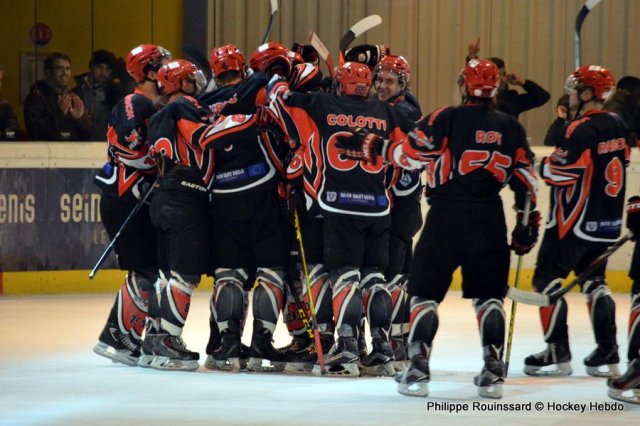 Photo hockey match Neuilly/Marne - Courbevoie  le 05/12/2015
