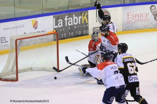 Photo hockey match Rouen - Angers  le 27/12/2015