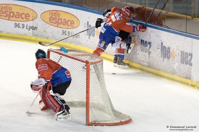 Photo hockey match Lyon - Briançon  le 27/12/2015