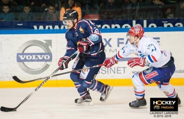 Photo hockey match Grenoble  - Lyon le 30/12/2015