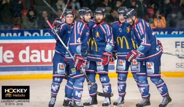 Photo hockey match Grenoble  - Lyon le 30/12/2015