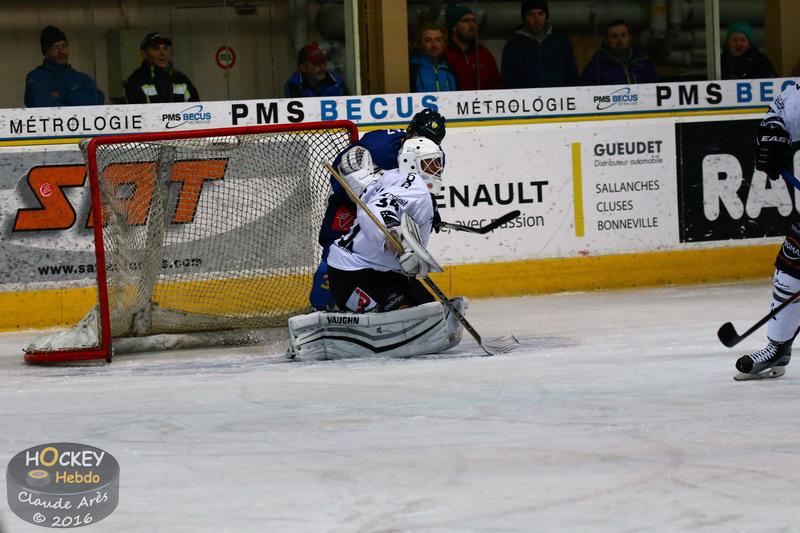 Chamonix  2 - 3 Brest 
