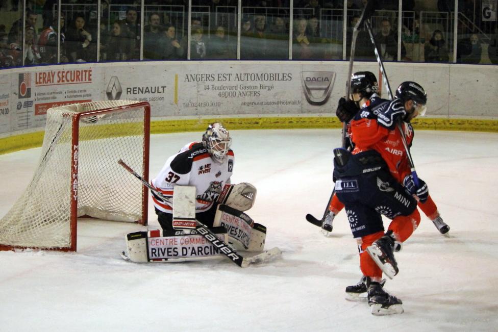 Angers  3 - 5 Bordeaux